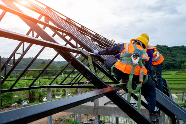 Best Flat Roof Repair Services  in Wiggins, MS